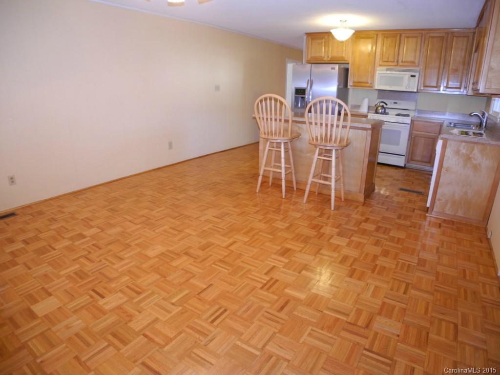 2467 Country Club Road Lincolnton, NC 28092 - Photo 3 of 24 Gallery Image 3