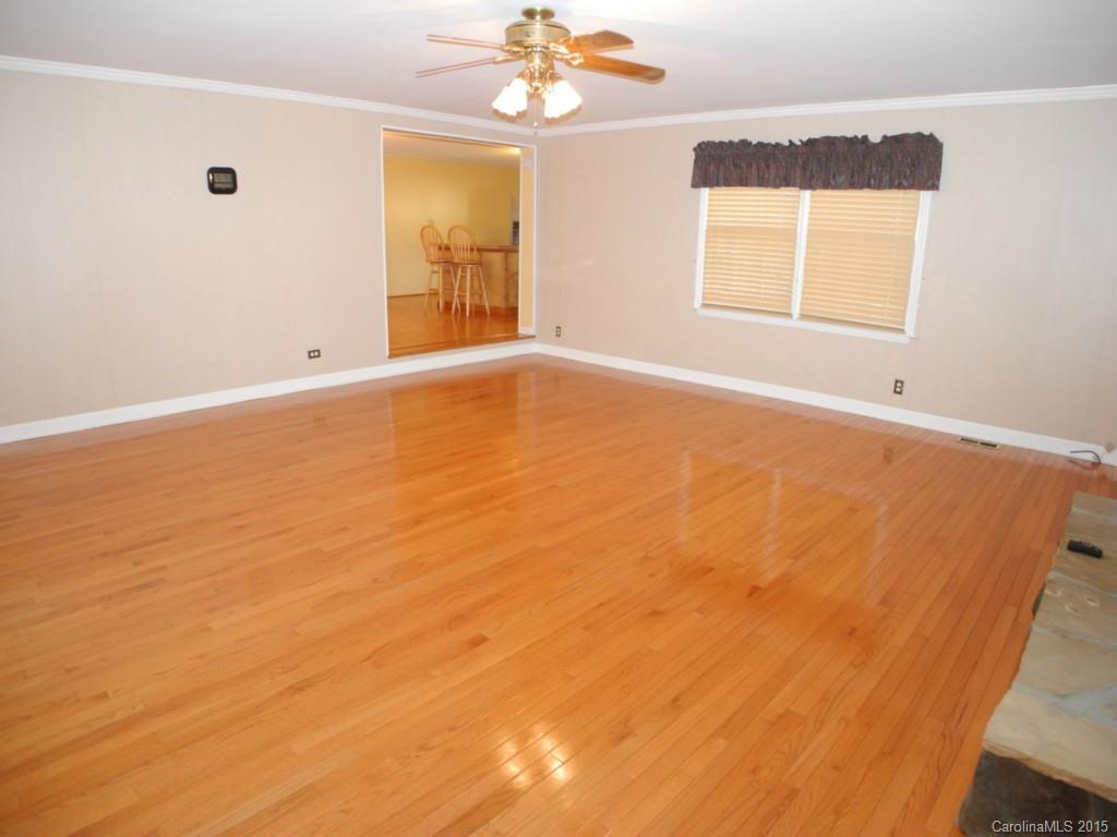 2467 Country Club Road Lincolnton, NC 28092 - Photo 10 of 24 Gallery Image 10