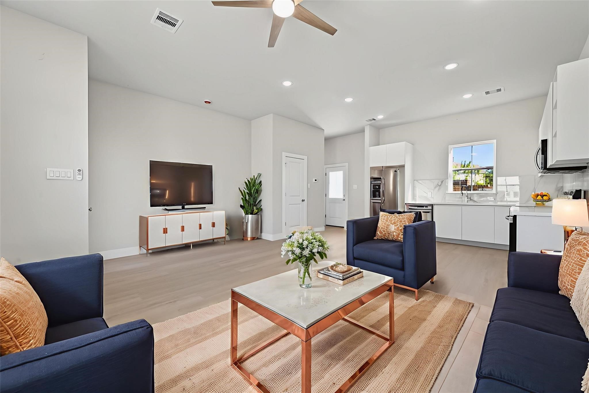 6702 Metro Boulevard, Unit 6 Houston, TX 77083 - Photo 10 of 29 Virtual staging - Family room