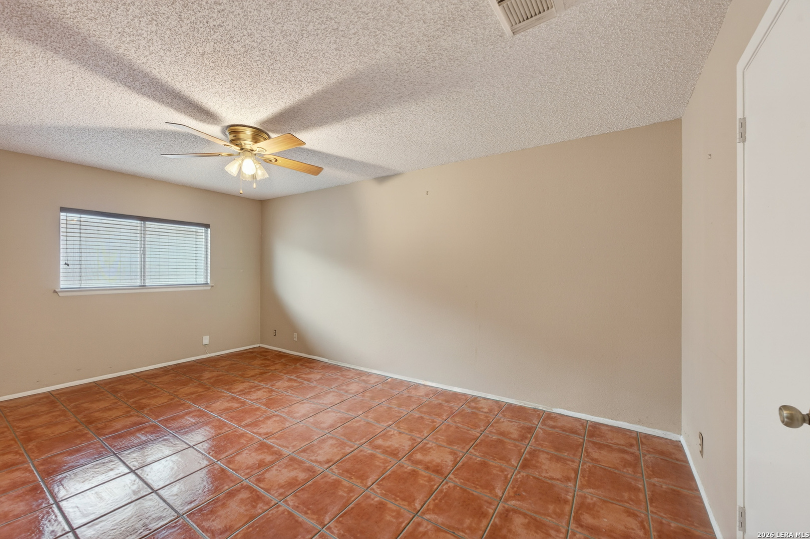8014 Swindow Circle Converse, TX 78109 - Photo 23 of 32