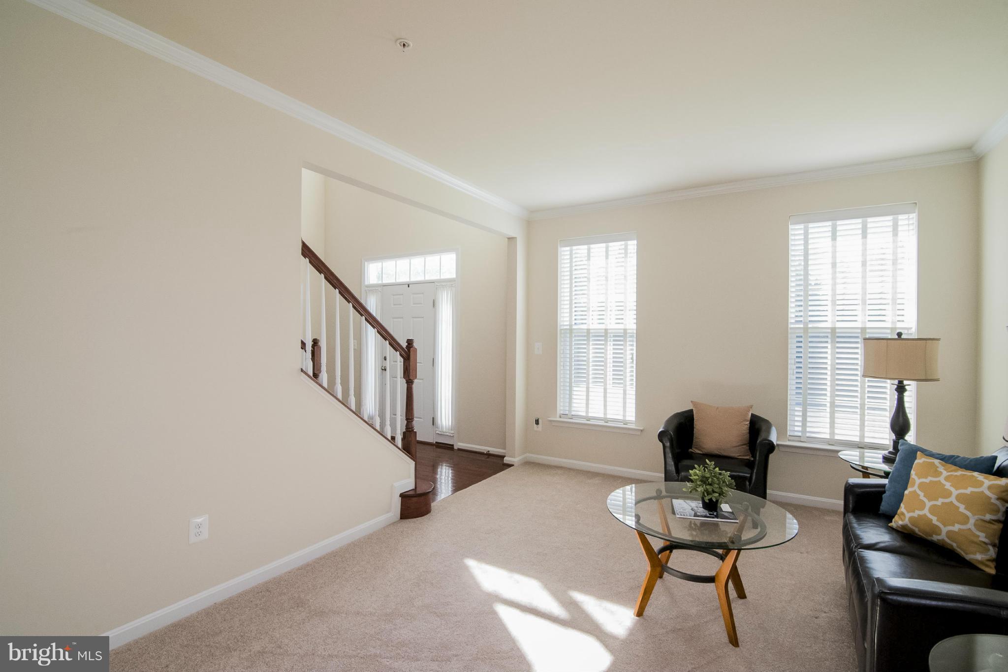 8500 Marblehead Road Lutherville-Timonium, MD 21093 - Photo 5 of 30 Living Room