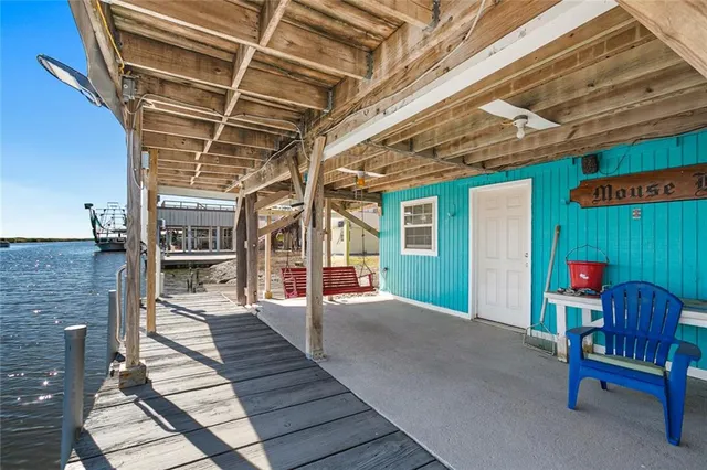 $300,000 | 289 Martin Lane, Port Sulphur, LA 70083