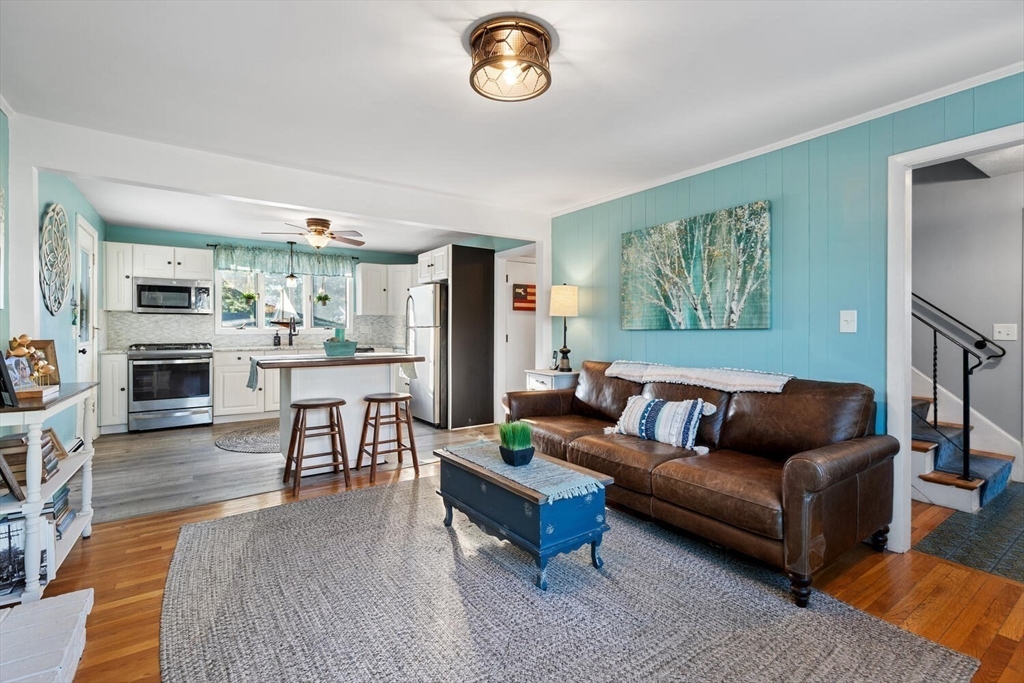 27 Shelton Road Swampscott, MA 01907 - Photo 13 of 42 Gallery Image 13