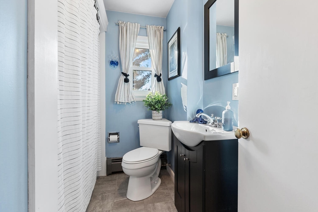 27 Shelton Road Swampscott, MA 01907 - Photo 17 of 42 Gallery Image 17