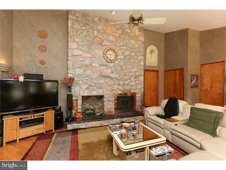 1006 Sorrel Horse Road Huntingdon Valley, PA 19006 - Photo 18 of 24