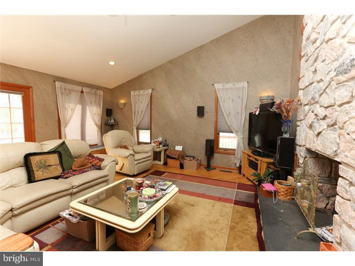 1006 Sorrel Horse Road Huntingdon Valley, PA 19006 - Photo 19 of 24