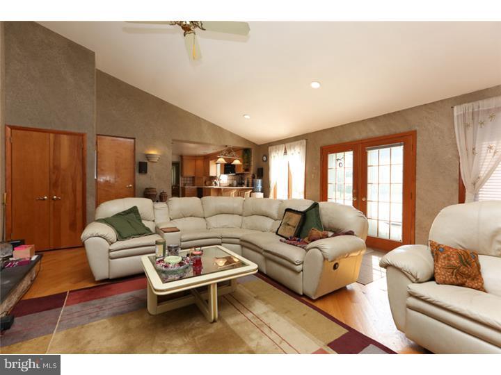 1006 Sorrel Horse Road Huntingdon Valley, PA 19006 - Photo 20 of 24