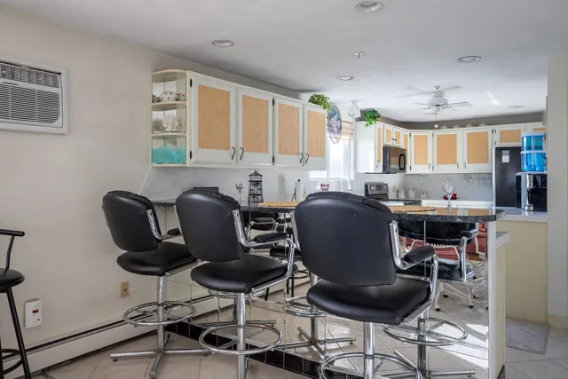 $2,800 | 68 Kings Highway, Unit 32, Hampton, NH 03842