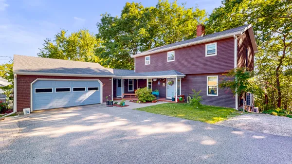$490,000 | 25 Delcliffe Lane, Lewiston, ME 04240
