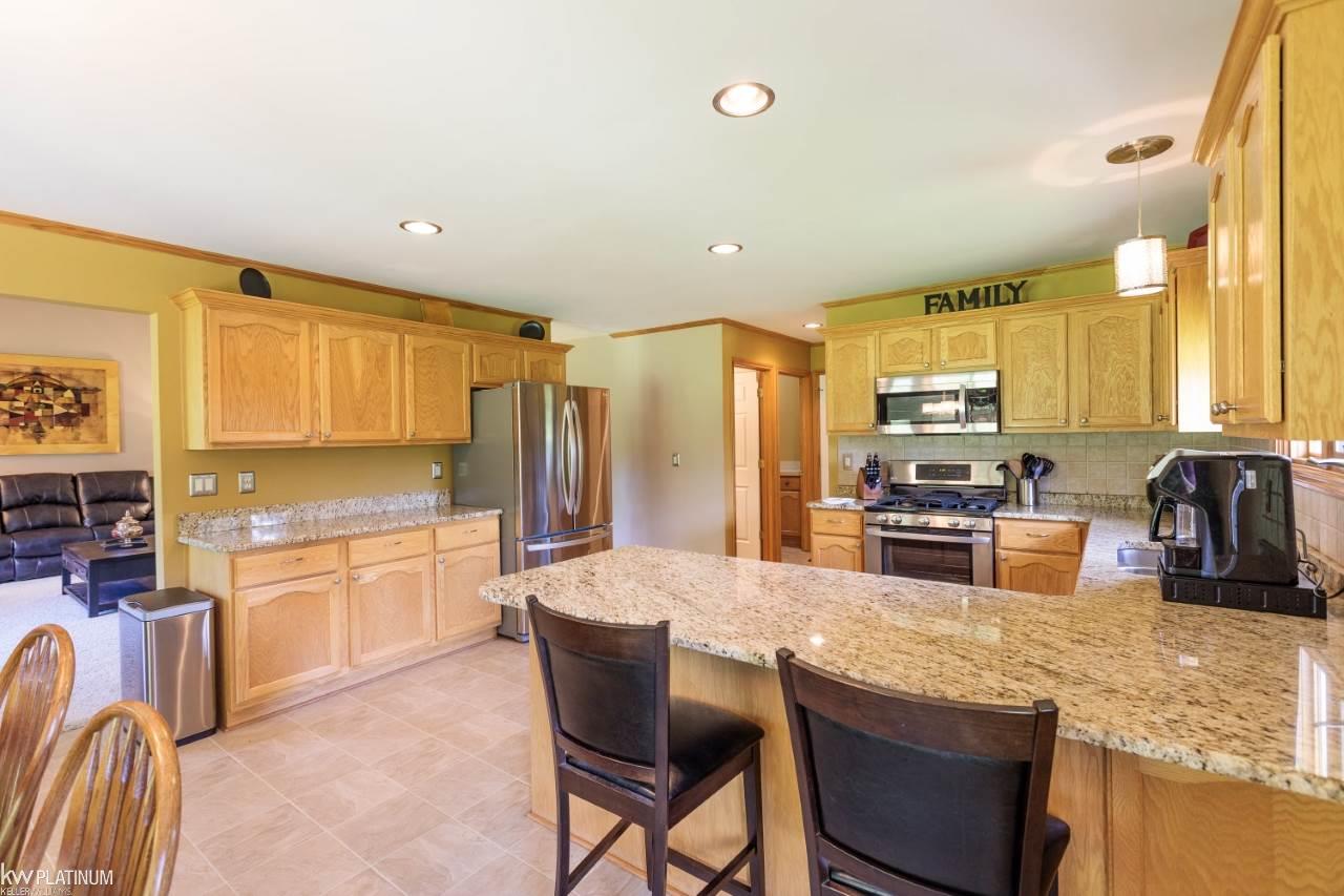 60585 Haven Ridge Road New Haven, MI 48048 - Photo 13 of 38