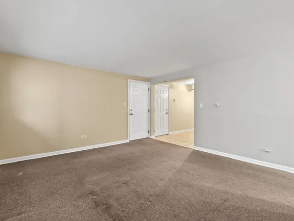 $155,000 | 2642 North Harlem Avenue, Unit GE, Elmwood Park, IL 60707
