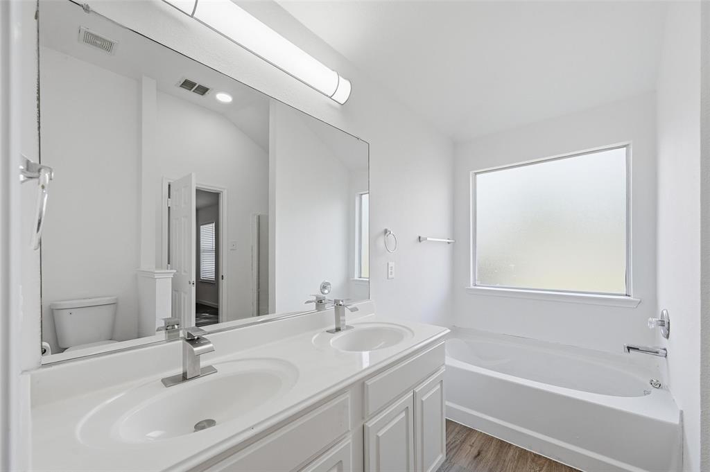 1011 Hampton Drive Forney, TX 75126 - Photo 15 of 24