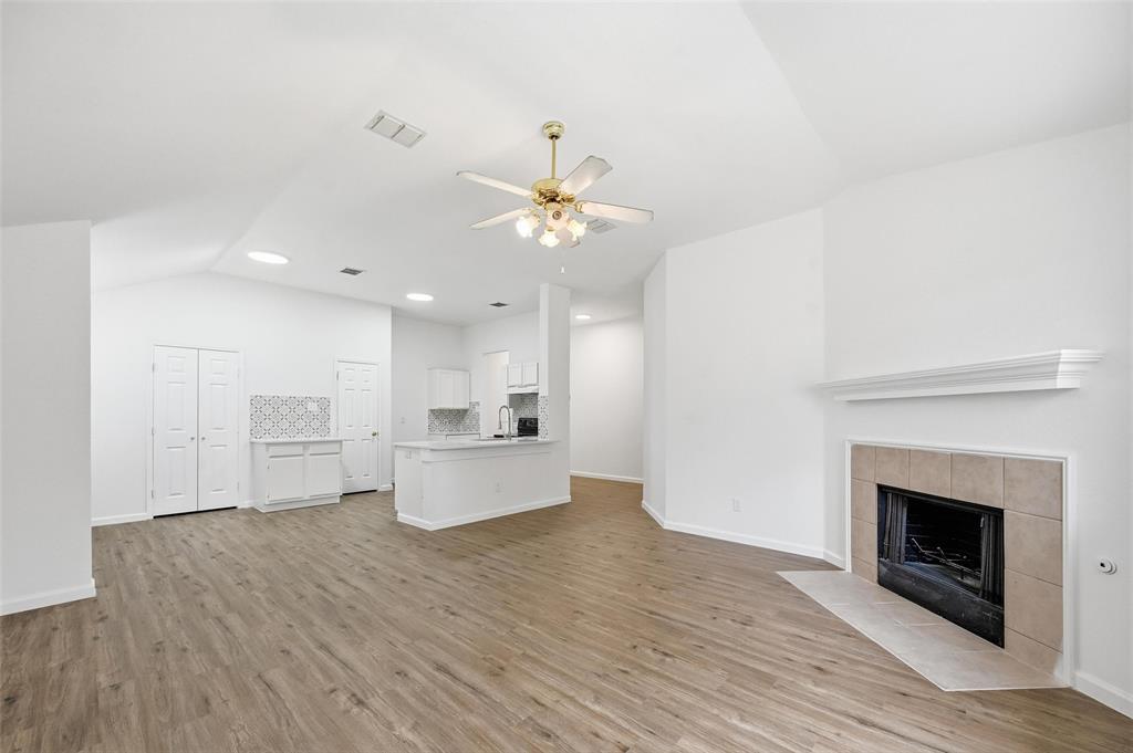 1011 Hampton Drive Forney, TX 75126 - Photo 3 of 24