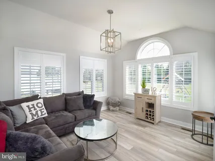 $1,775,000 | 307 Greenbank Lane, Newtown Square, PA 19073