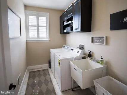 $1,775,000 | 307 Greenbank Lane, Newtown Square, PA 19073