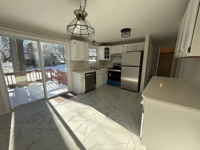 $2,800 | 11 Julian Lane, Unit 11, Milford, MA 01757