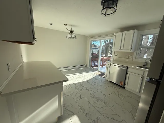 $2,800 | 11 Julian Lane, Unit 11, Milford, MA 01757