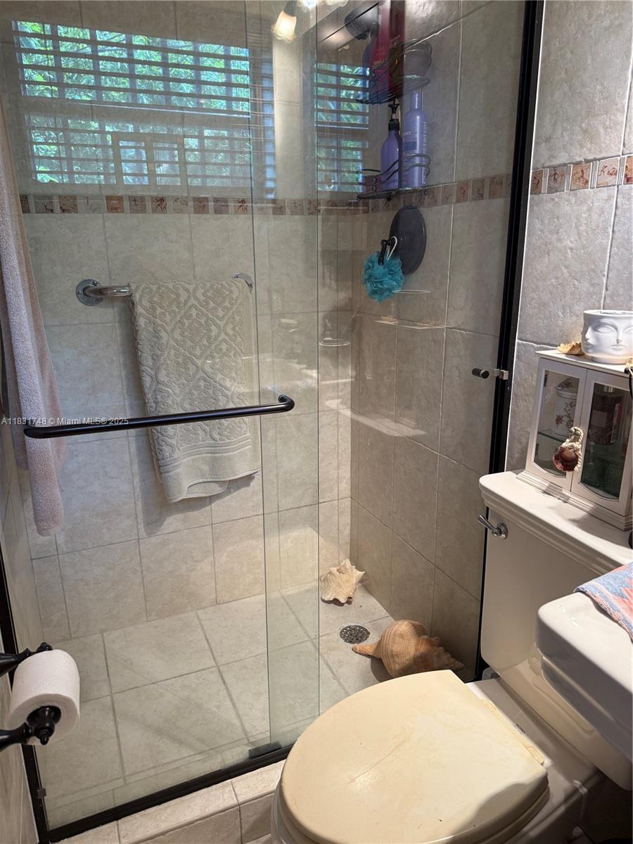 Westchester Miami, FL 33155 - Photo 14 of 21