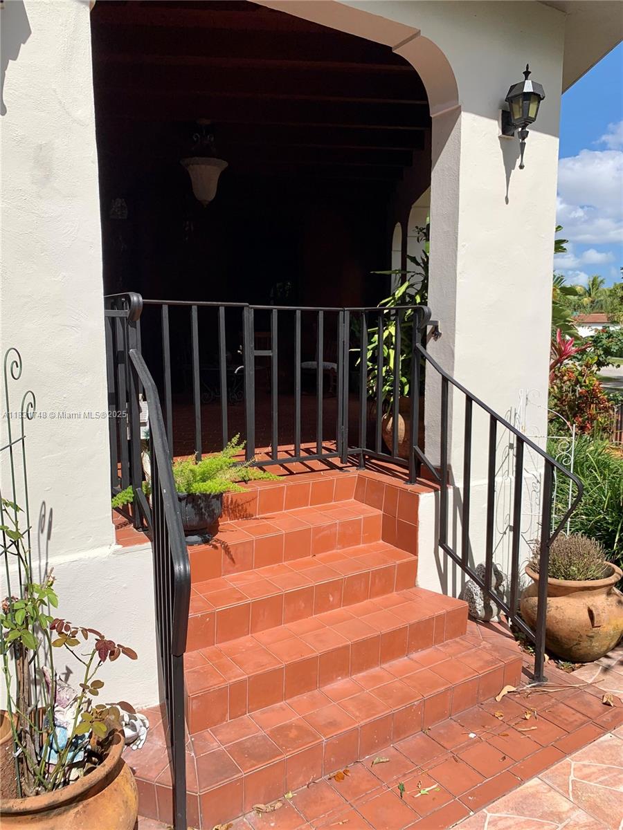 Westchester Miami, FL 33155 - Photo 3 of 21