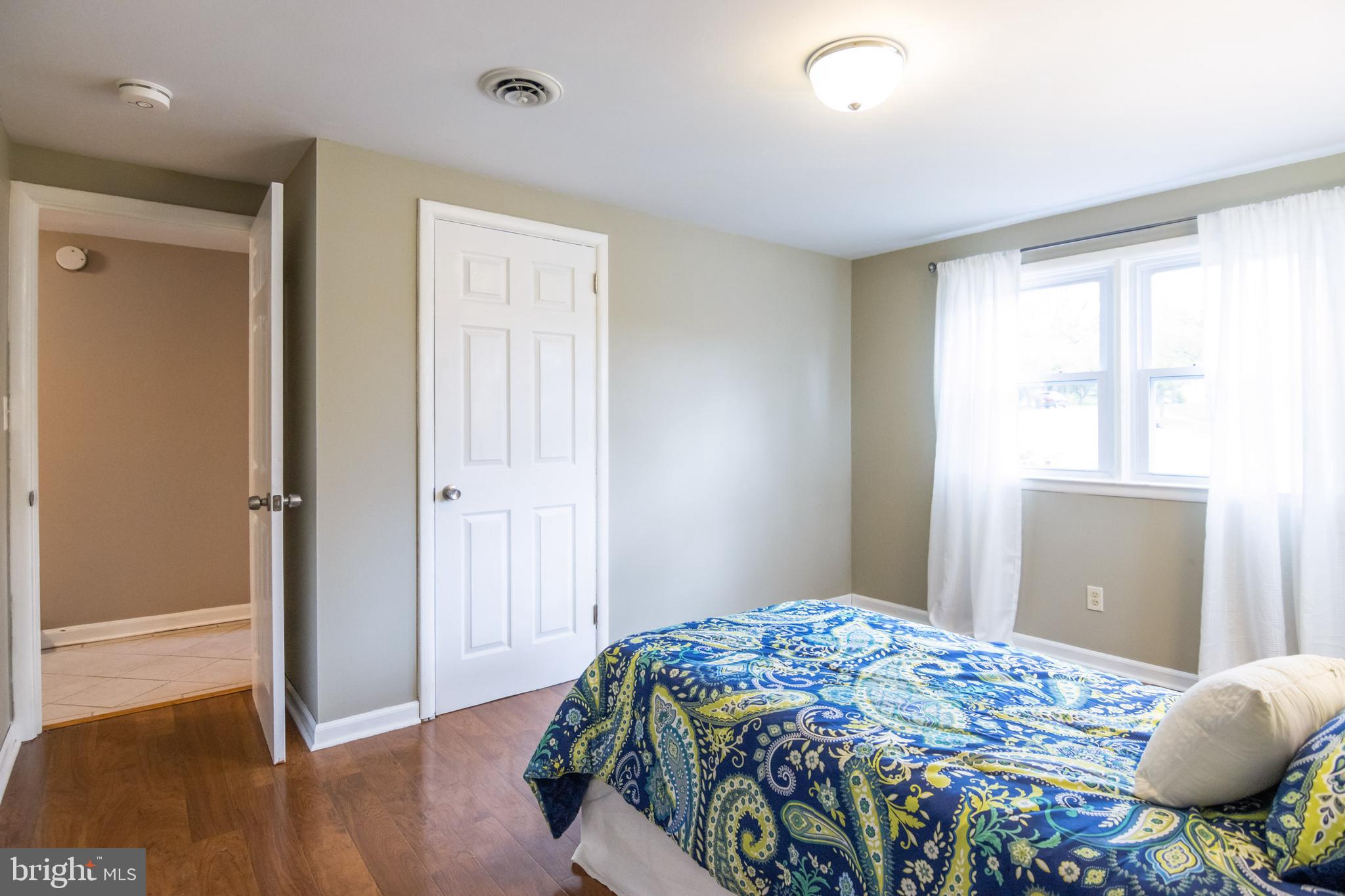 601 Squires Road Towson, MD 21286 - Photo 29 of 47 Bedroom #4 on Lower Level with Adjacent Bath