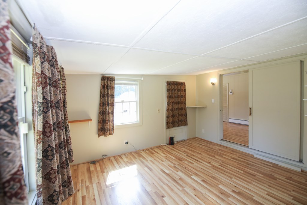 402 Ross Hill Road Charlestown, RI 02813 - Photo 13 of 24 Gallery Image 13
