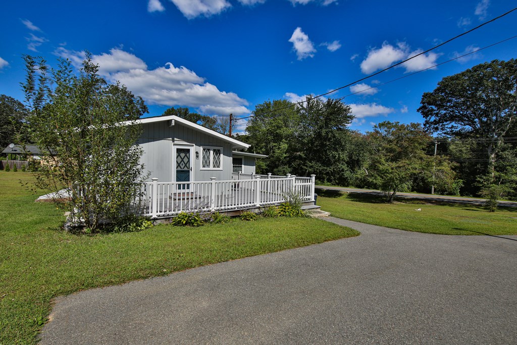 402 Ross Hill Road Charlestown, RI 02813 - Photo 20 of 24 Gallery Image 20