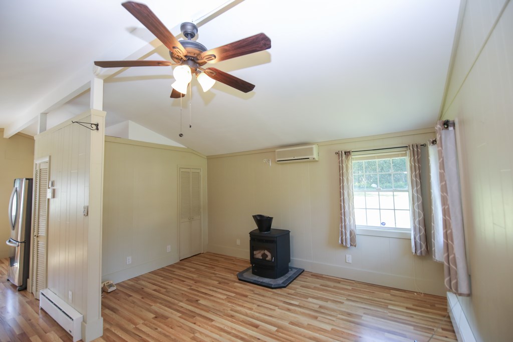 402 Ross Hill Road Charlestown, RI 02813 - Photo 5 of 24 Gallery Image 5