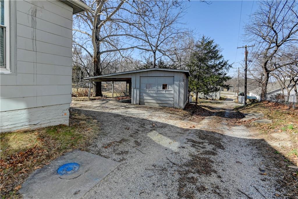 1013 South 4th Street Atchison, KS 66002 - Photo 12 of 43