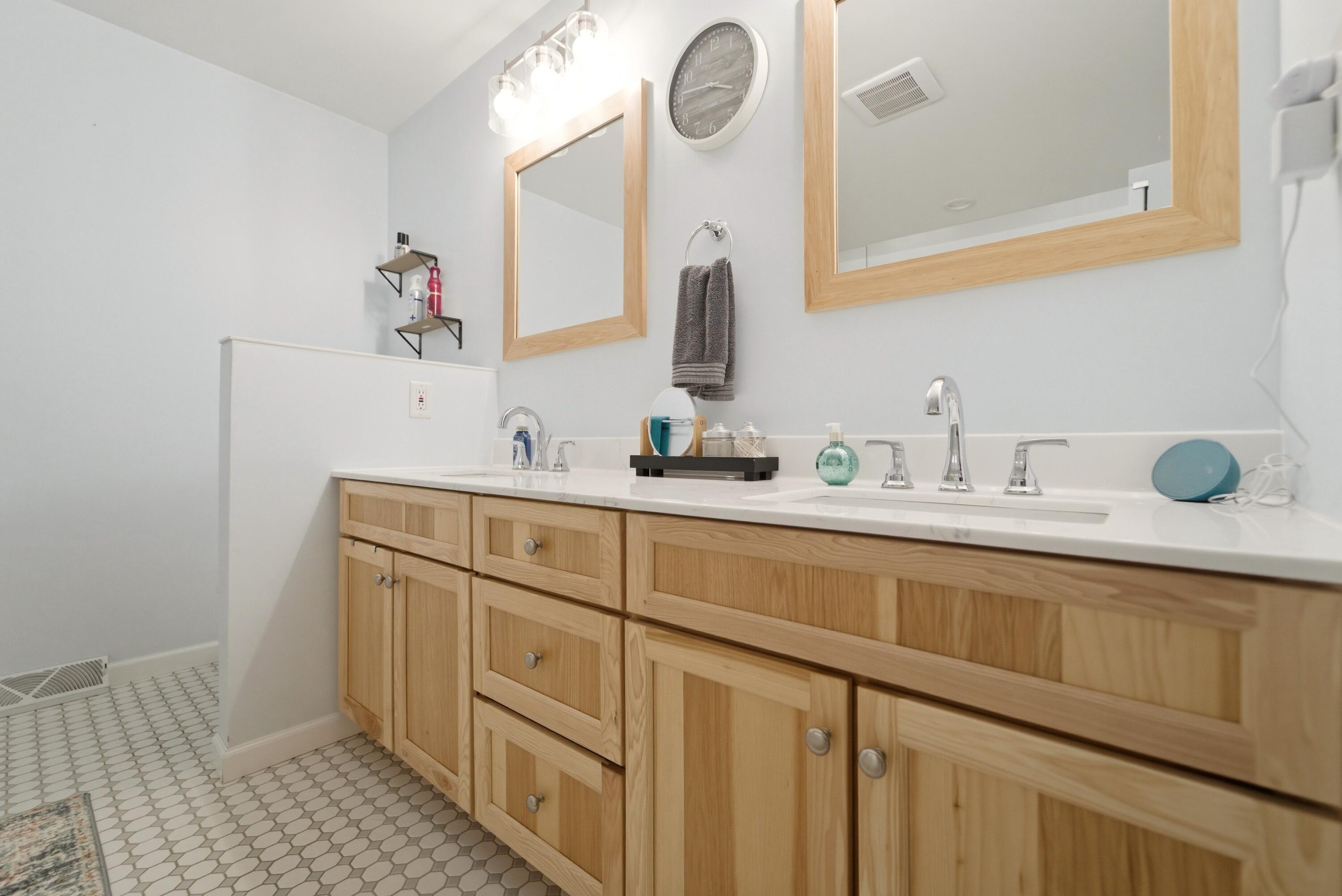 11917 North 470 East, Unit 6 Demotte, IN 46310 - Photo 17 of 45 3000x2005