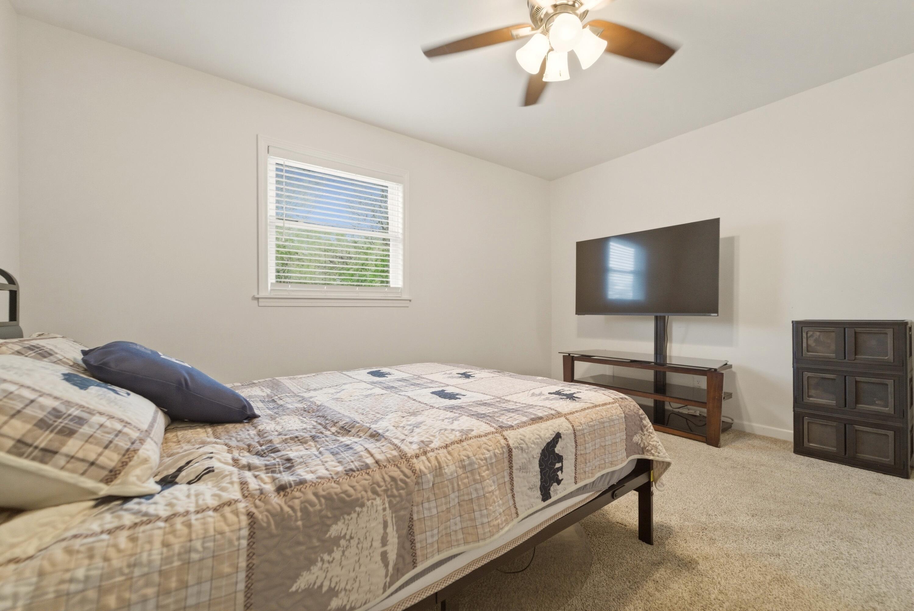 11917 North 470 East, Unit 6 Demotte, IN 46310 - Photo 18 of 45 3000x2005