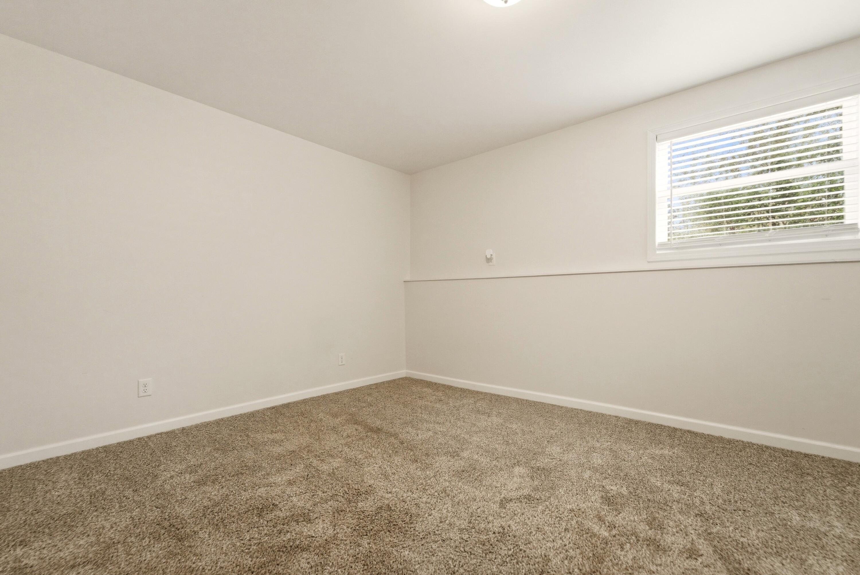 11917 North 470 East, Unit 6 Demotte, IN 46310 - Photo 25 of 45 3000x2005