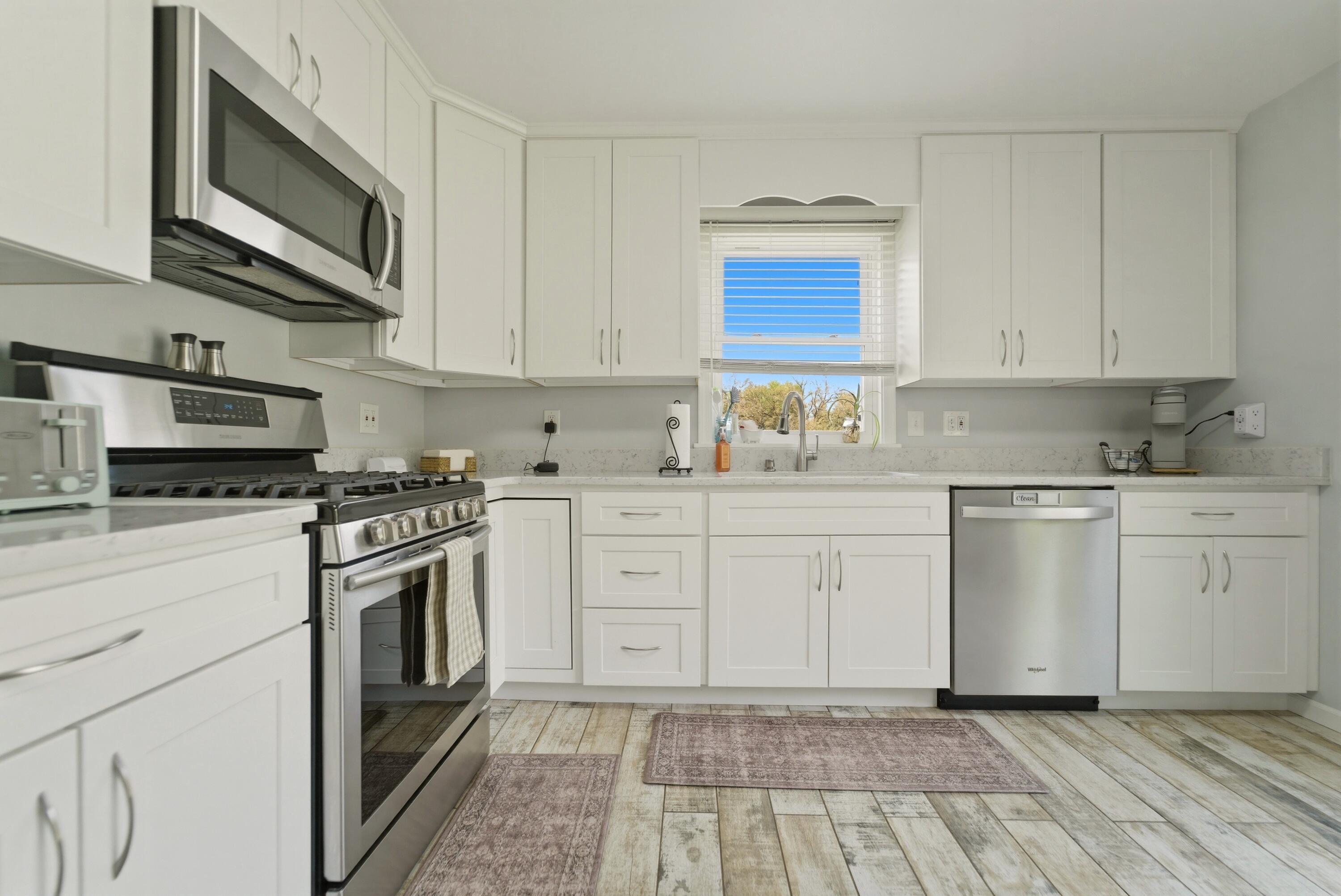 11917 North 470 East, Unit 6 Demotte, IN 46310 - Photo 4 of 45 3000x2005