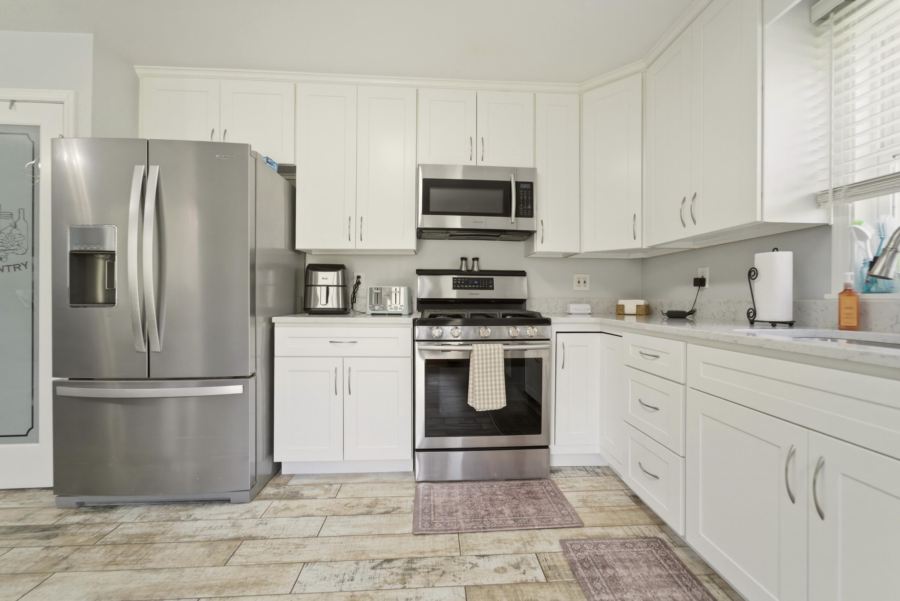 11917 North 470 East, Unit 6 Demotte, IN 46310 - Photo 10 of 45 3000x2005