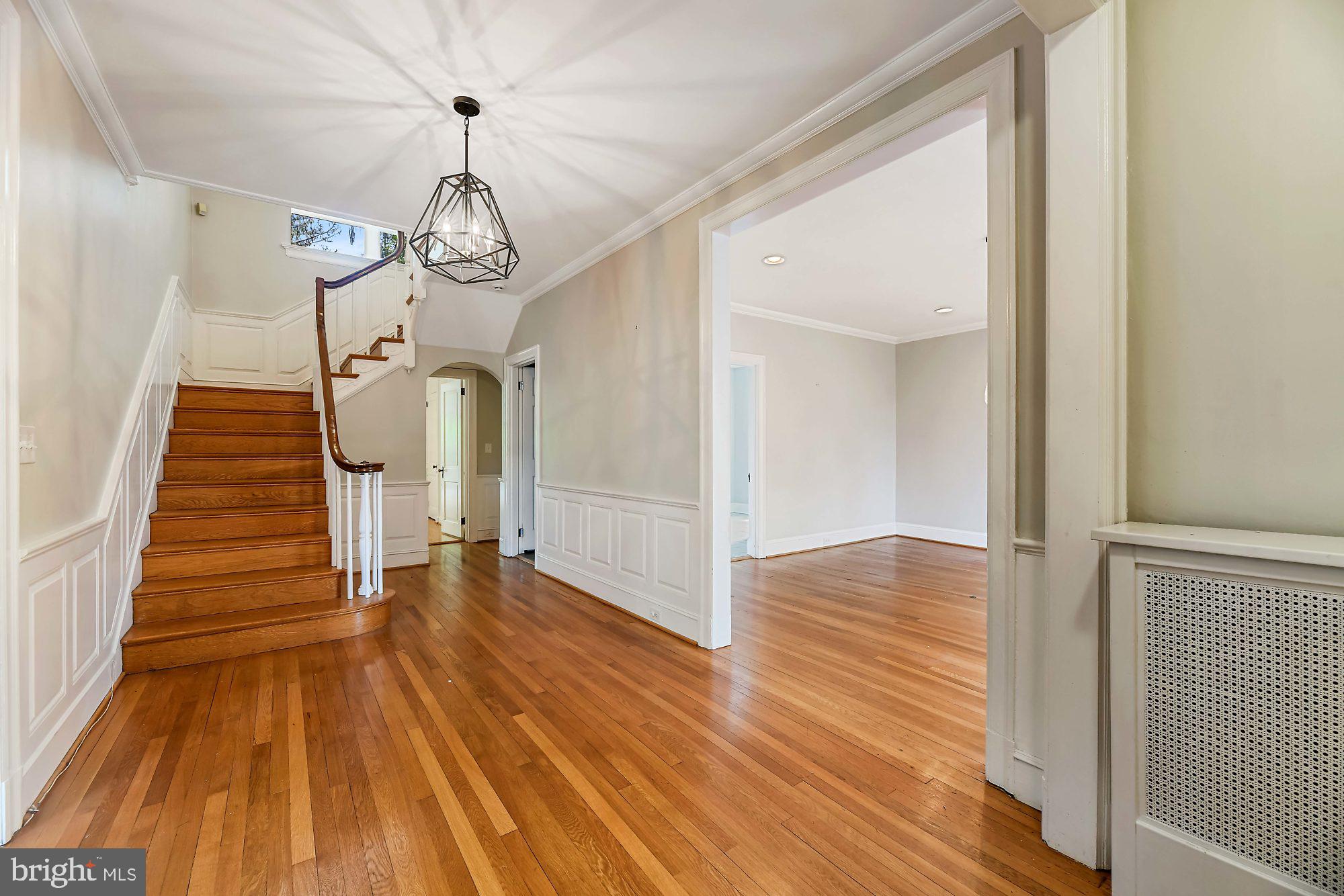 225 Wendover Road Baltimore, MD 21218 - Photo 2 of 42 Gallery Image 2