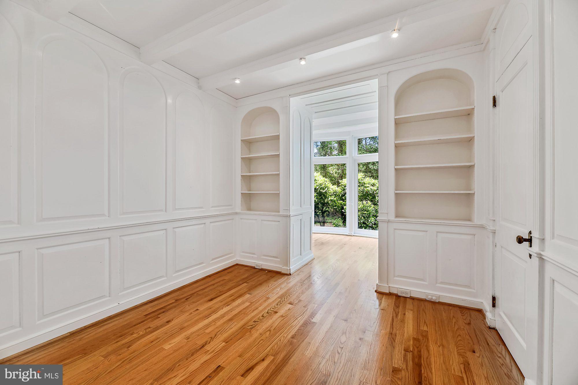 225 Wendover Road Baltimore, MD 21218 - Photo 20 of 42 Gallery Image 20