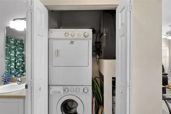 $174,900 | 2020 Willow Hammock Circle, Unit 108, Punta Gorda, FL 33983