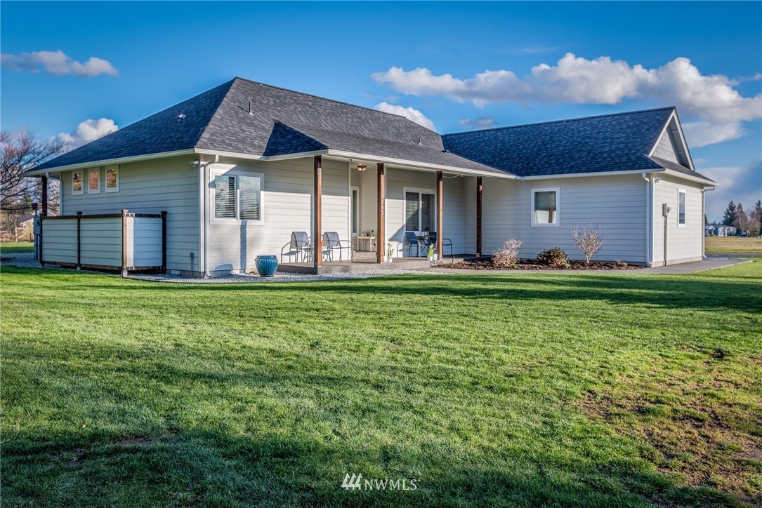 1243 West Smith Road Bellingham, WA 98226 - Photo 2 of 40 Gallery Image 2