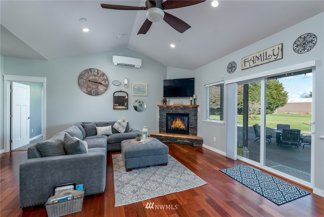 1243 West Smith Road Bellingham, WA 98226 - Photo 11 of 40 Gallery Image 11