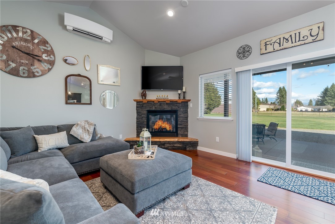 1243 West Smith Road Bellingham, WA 98226 - Photo 12 of 40 Gallery Image 12