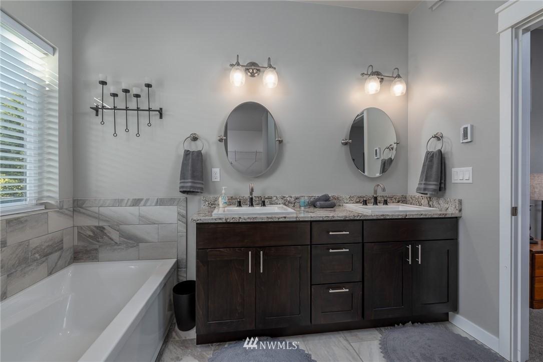 1243 West Smith Road Bellingham, WA 98226 - Photo 14 of 40 Gallery Image 14