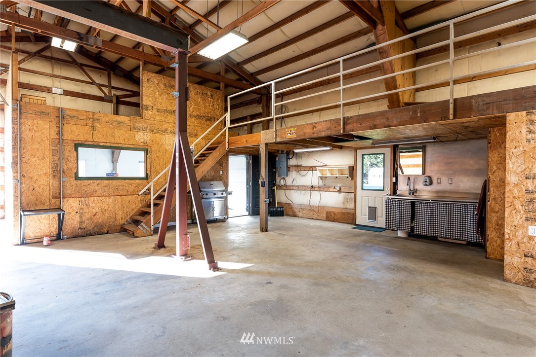 1243 West Smith Road Bellingham, WA 98226 - Photo 29 of 40 Gallery Image 29