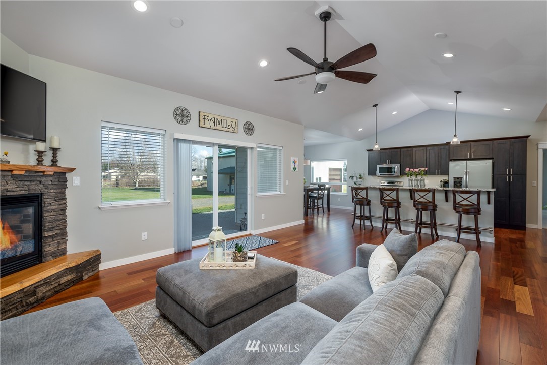 1243 West Smith Road Bellingham, WA 98226 - Photo 4 of 40 Gallery Image 4