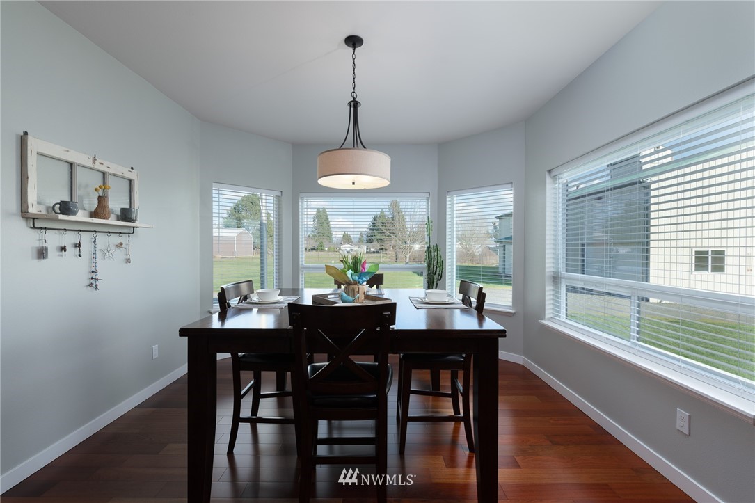 1243 West Smith Road Bellingham, WA 98226 - Photo 7 of 40 Gallery Image 7