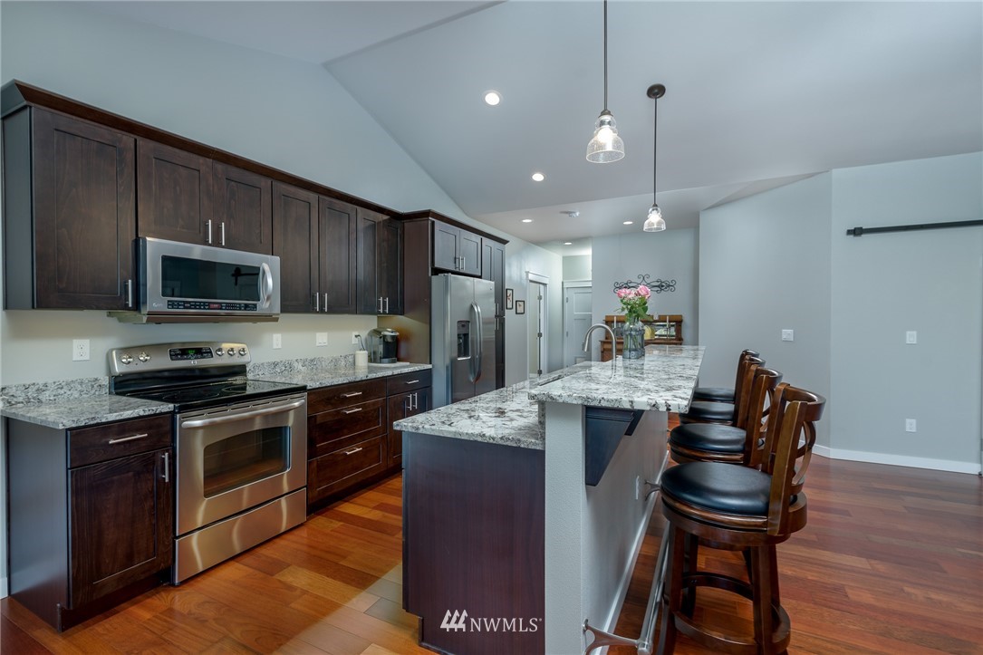 1243 West Smith Road Bellingham, WA 98226 - Photo 9 of 40 Gallery Image 9