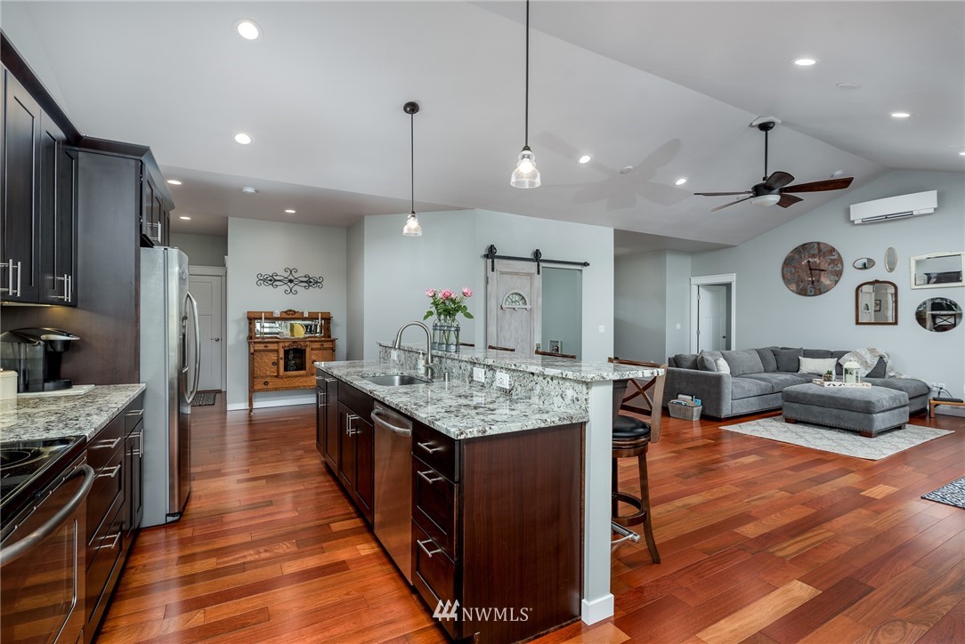 1243 West Smith Road Bellingham, WA 98226 - Photo 10 of 40 Gallery Image 10