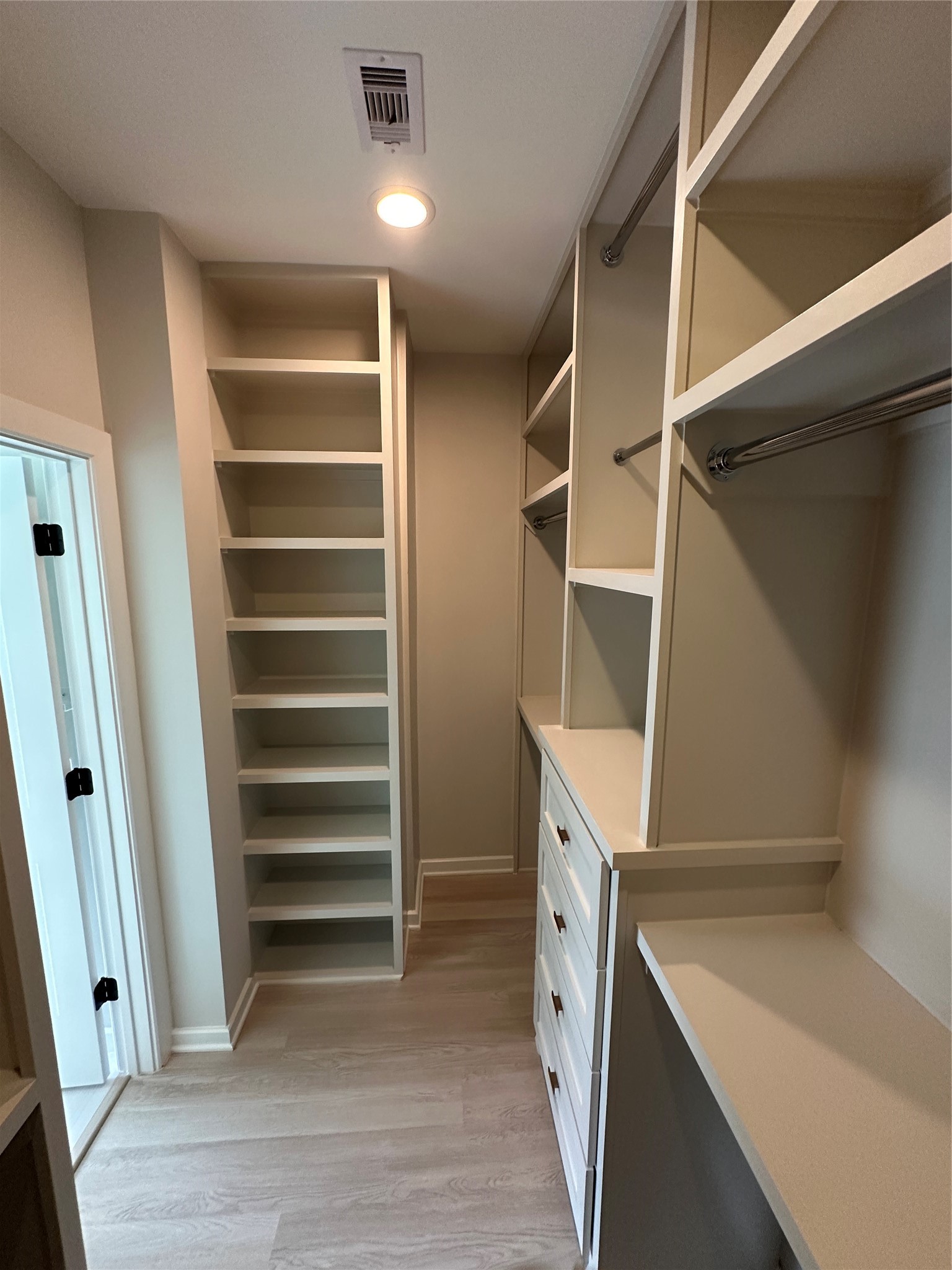 2032 West Tidwell Road Houston, TX 77091 - Photo 15 of 32