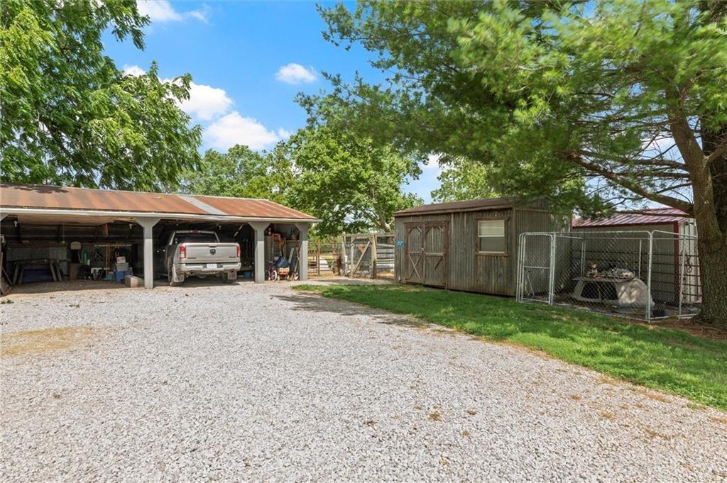 20652 State Rte Z Cosby, MO 64436 - Photo 2 of 28