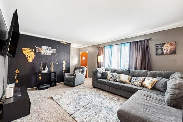 $220,000 | 34353 Chope Place, Clinton Township, MI 48035