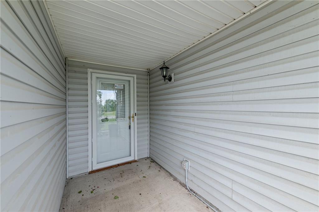 605 Bob F Griffin Road Cameron, MO 64429 - Photo 4 of 35