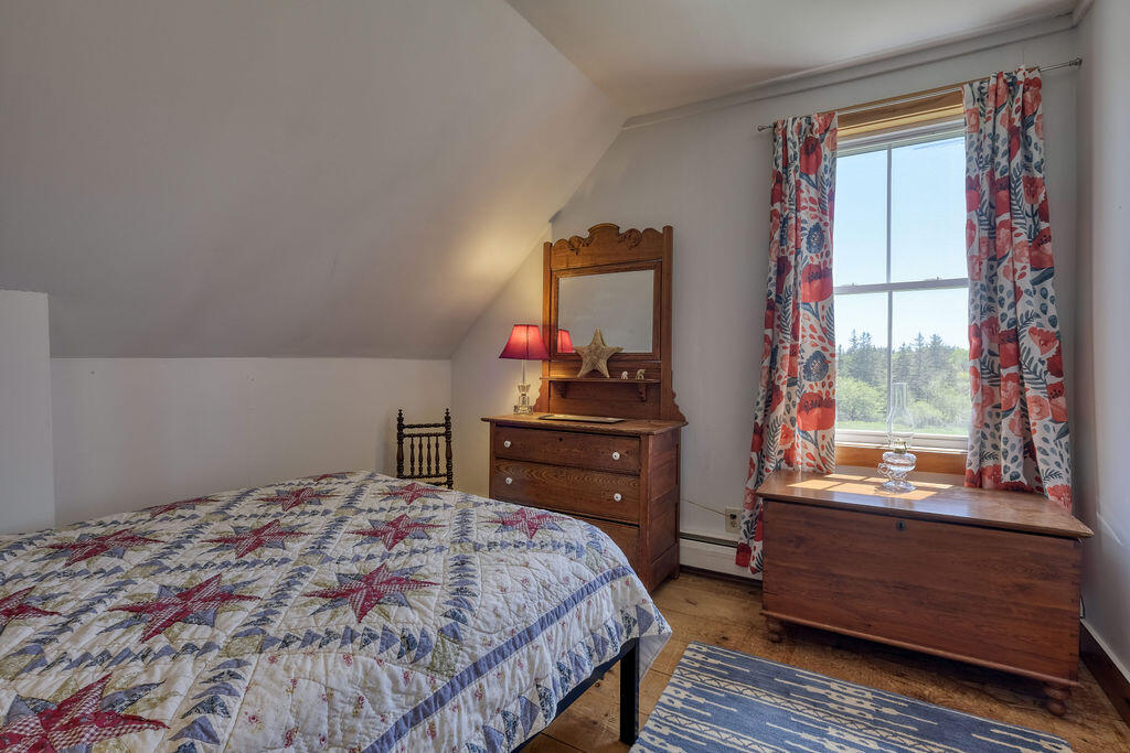 336 Sunset Cross Road Deer Isle, ME 04627 - Photo 23 of 50 336SunsetCrossroad-21